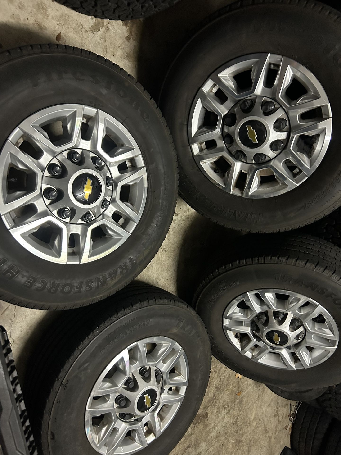 Chevy And GMC 2500/3500 Factory OEM Rims With Used Tires 245/75R17