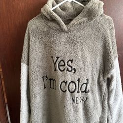 Women’s Fleece Top And Bottoms 