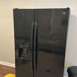 Kenmore Refrigerator 