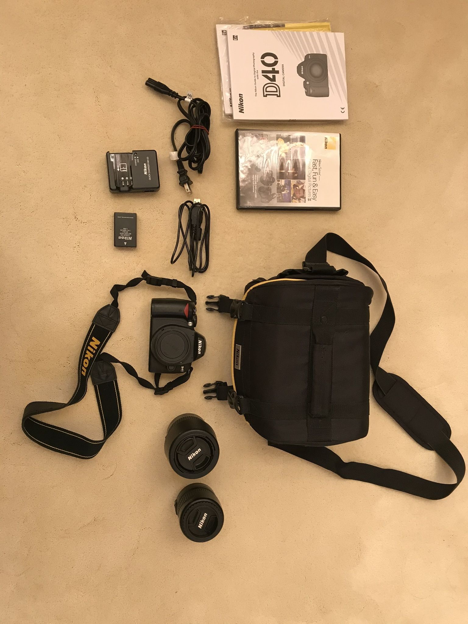 Nikon D40 Digital SLR Camera Set