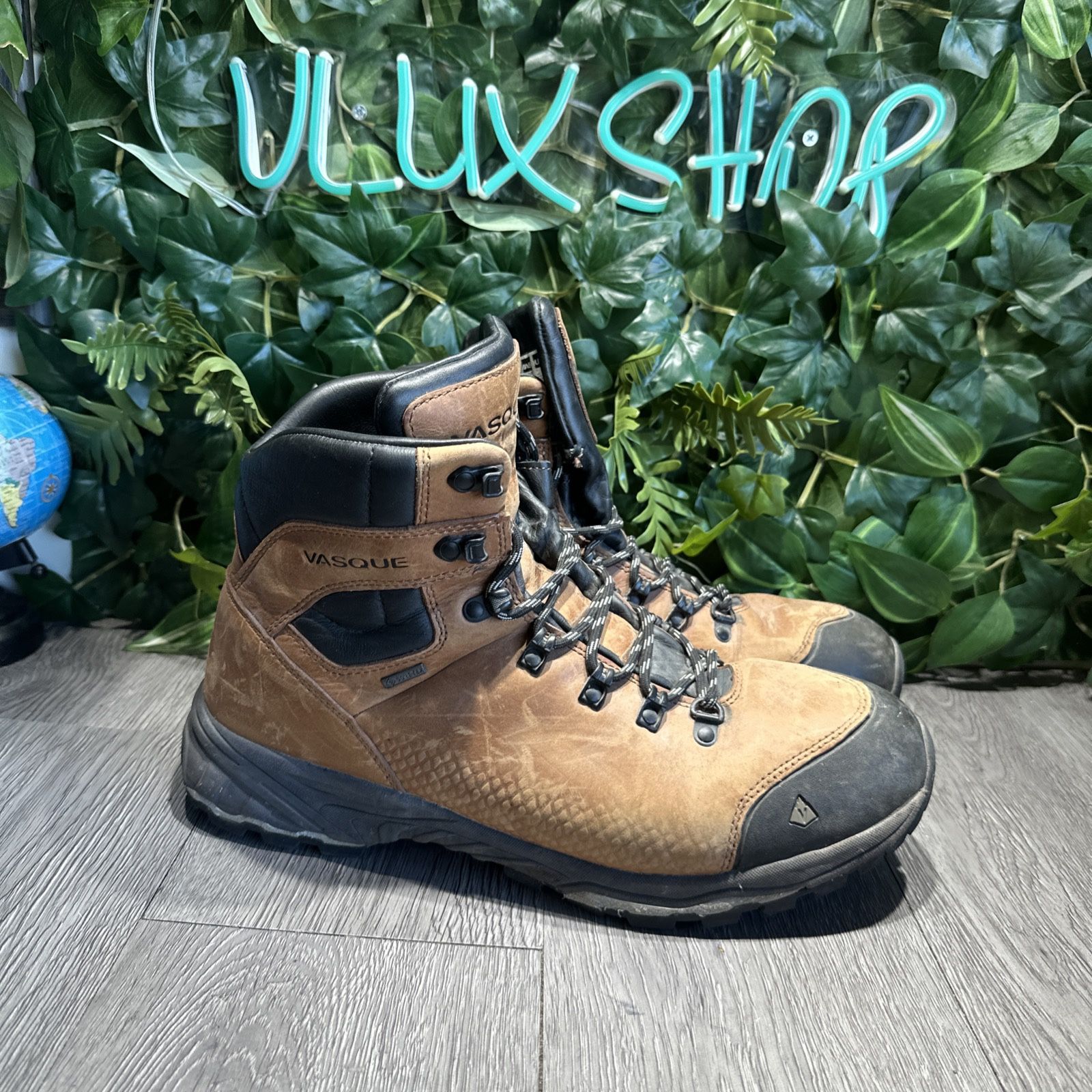 Vasque Men’s Gore Tex Hiking Boots Size 13 Wide 