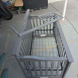 Delta Baby Crib With Conversion And Drawer