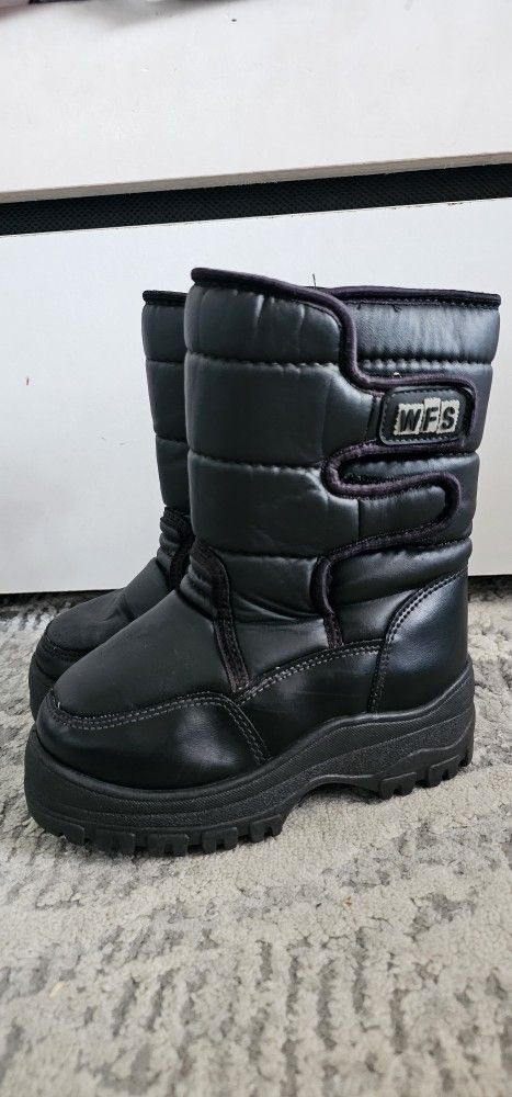 Snow Boots, Size 1