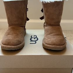 LITTLE GIRL UGGS
