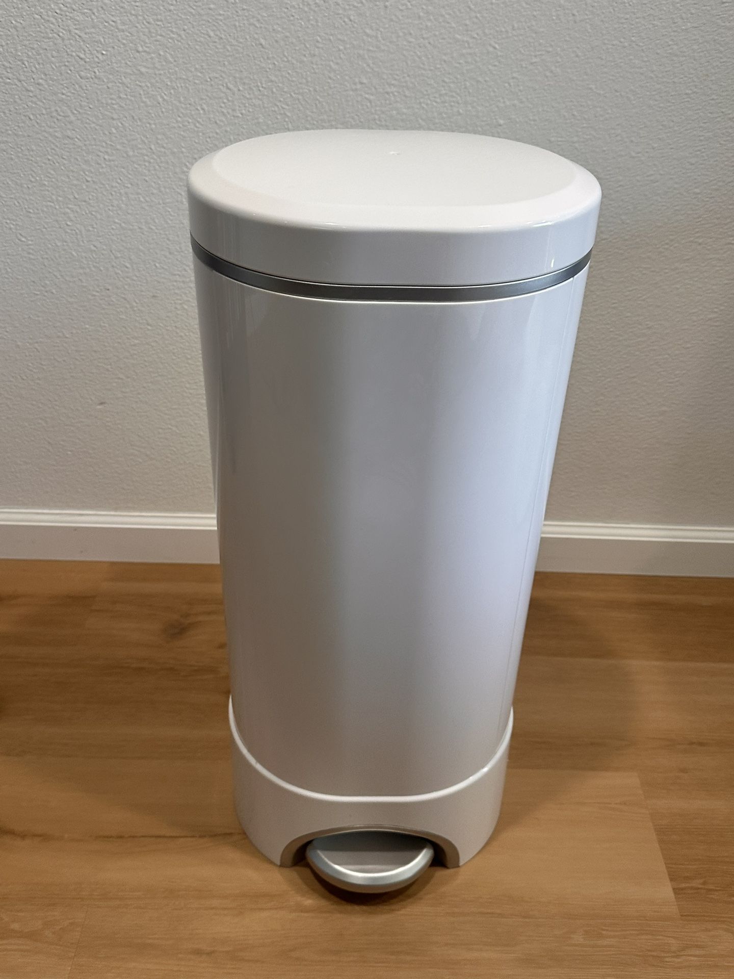 Munchkin Diaper Pail 