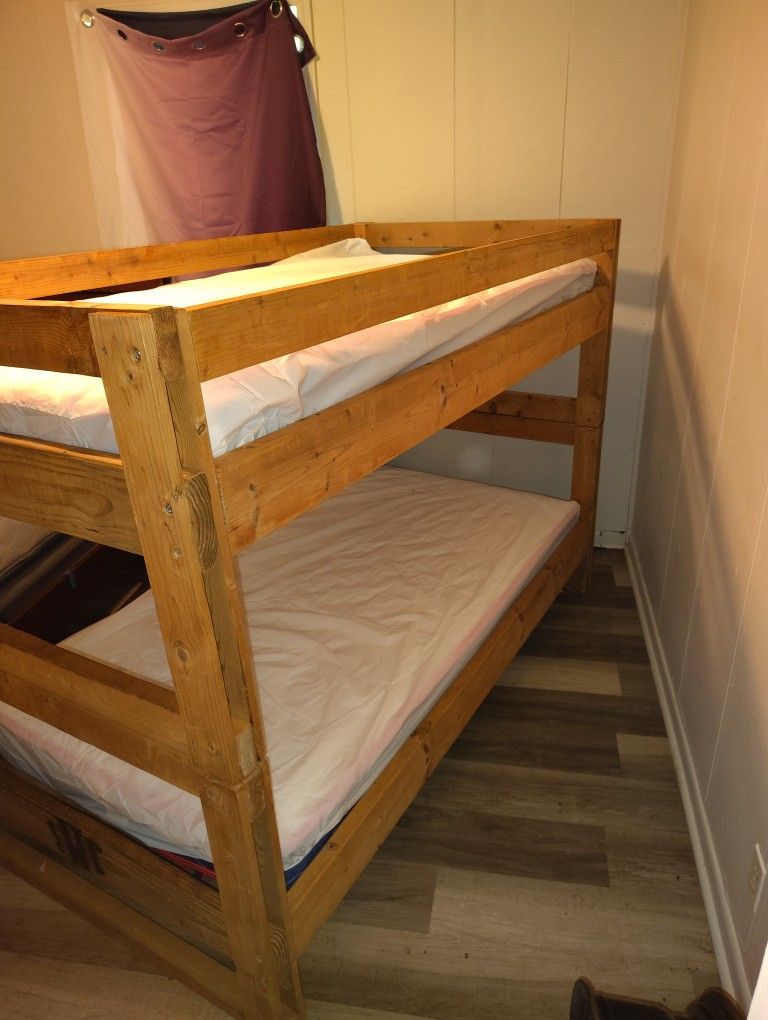 Twin Bunk Beds