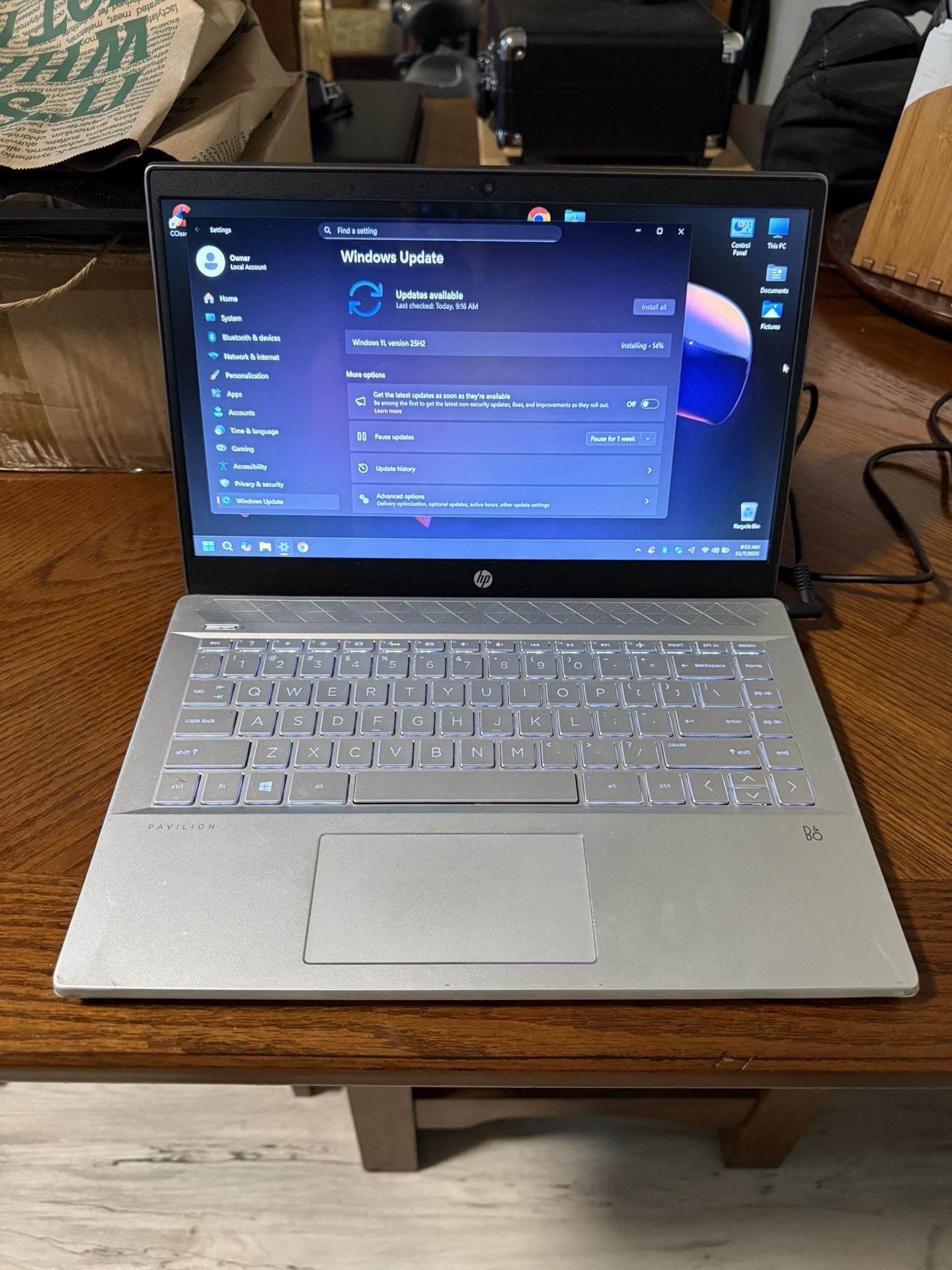 HP 14" Laptop- i-5, Backlit Keys- 8GB, 1TB, Windows 11- Nice