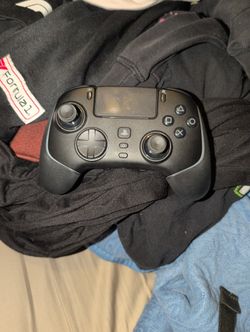 Razer Wolverine V2