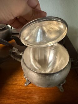 Vintage Silver-Plated Footed Covered Sugar Bowl / Trinket Dish with Handles