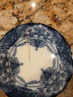 4 old plates