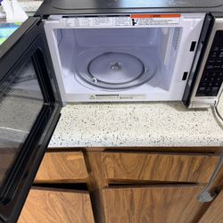 Small Microwave