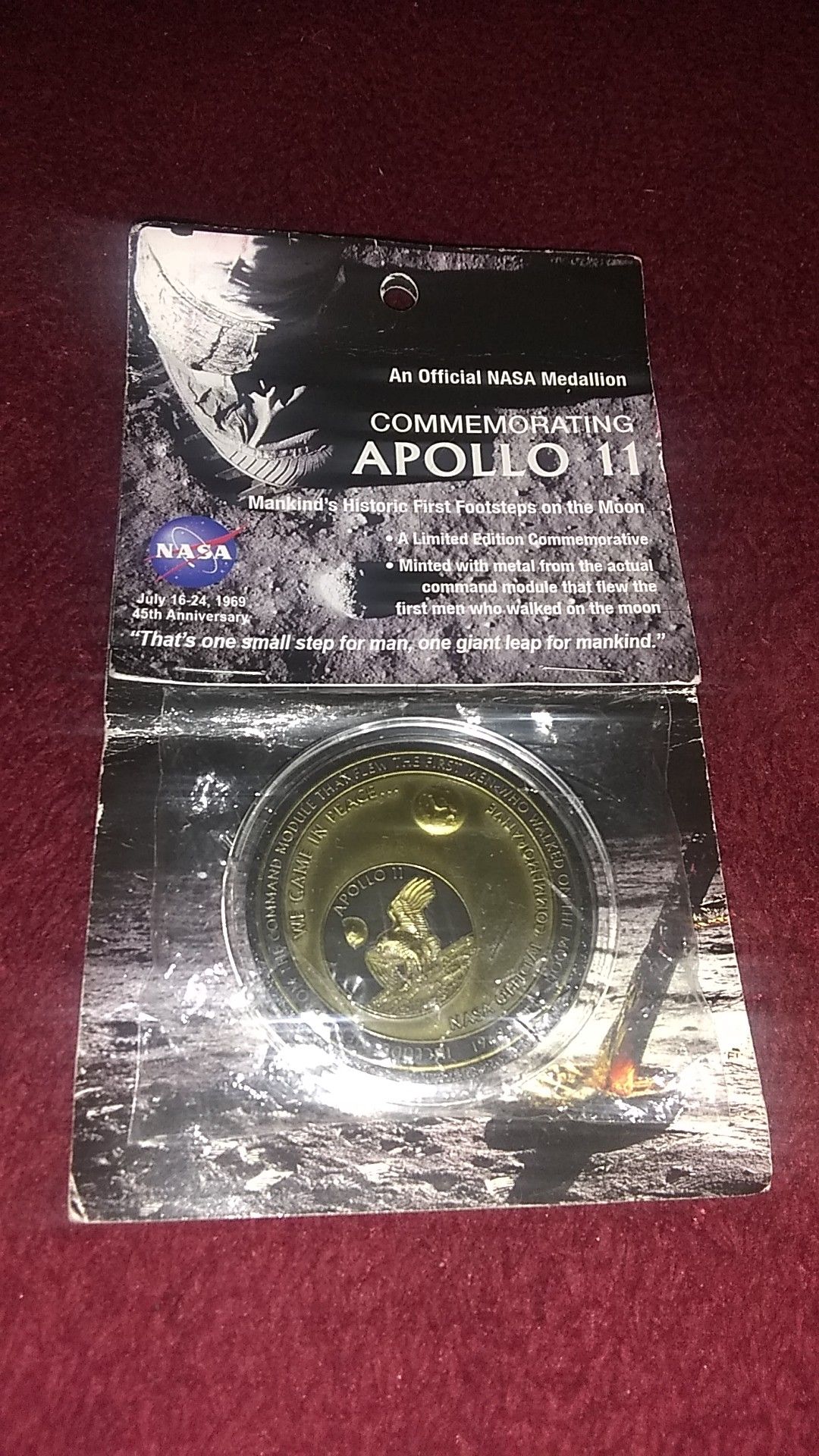 Apollo 11 medallion