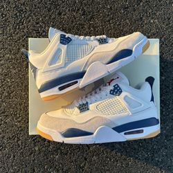 Jordan 4 Navy SB 