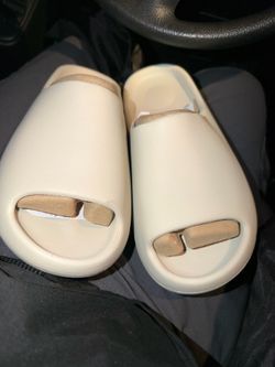 Yeezy YZY Slides YS-01 Cream