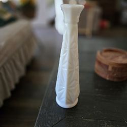 Milkglass Vase