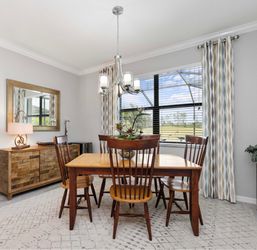 Canadel Solid Wood Dining Table & 5 Chairs with Leaf
