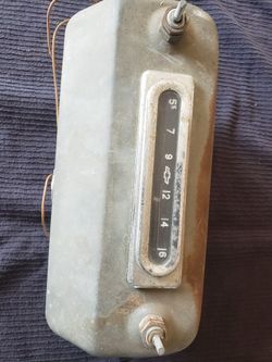 1950s CHEVROLET AUTOMOBILE RADIOS (2), 6v and 12v