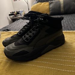 Pumas Sz11 