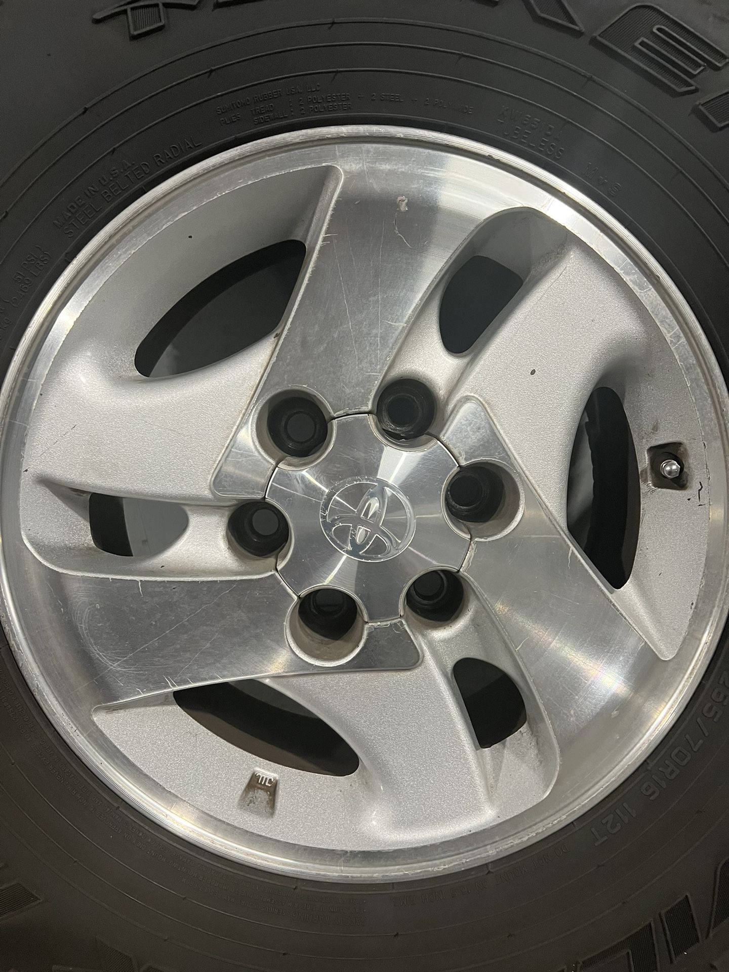 Sequoia 2001 Rims