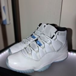 Jordan 11 Columia Blue Sz 10