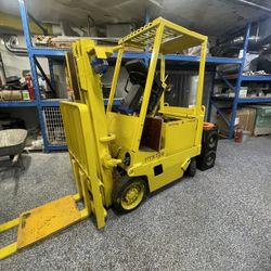 Forklift 