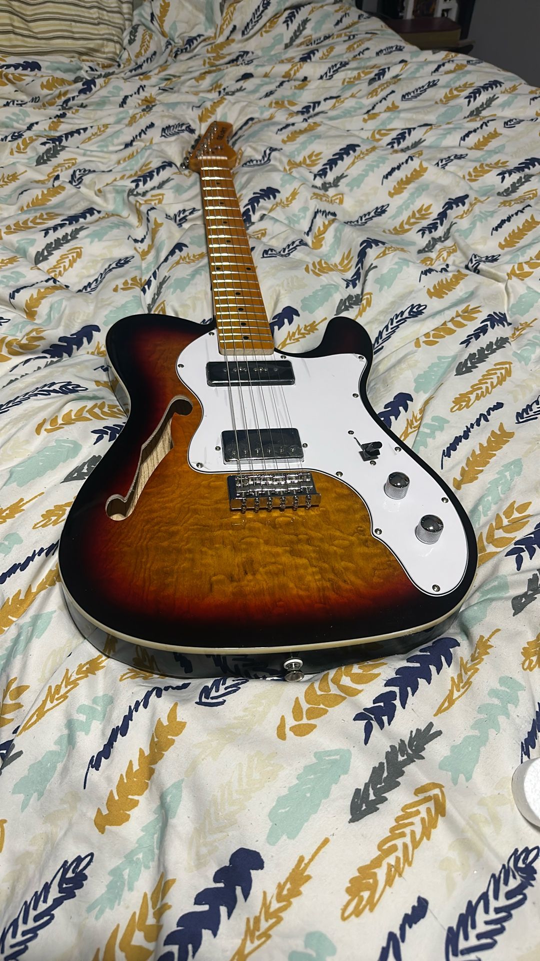 Electric guitar