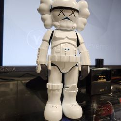 KAWS Medicom x STAR WARS : Stormtrooper