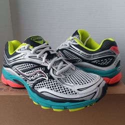 Size 10.5 Saucony Men's Progrid Omni 9 Sneakers