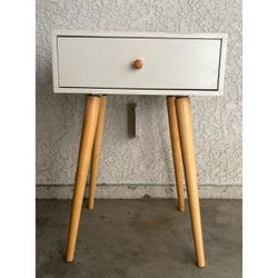 2FT Tall Nightstand with Single Drawer