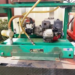 Honda pressure washer And sprayer Complete with tank   And  Water hose Spraying Hose