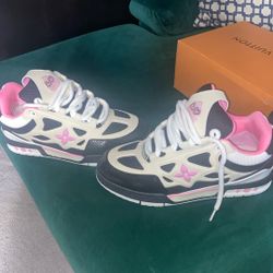 Louis Vuitton Sneakers Size 10 