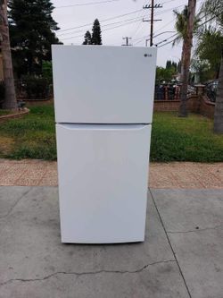LG Refrigerator 20cu Ft 30x33x66🚨👍3 MONTHS WARRANTY