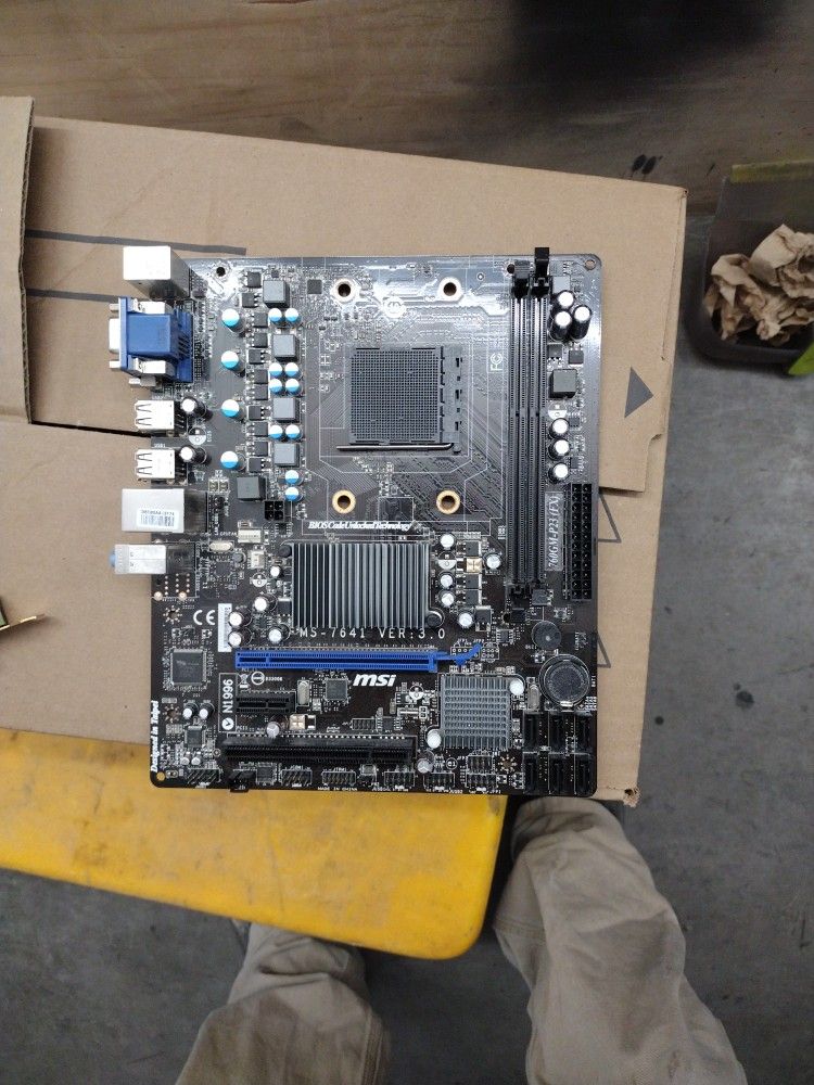 MSI 760GM-P23(FX) MS-7641 VER:3, AM3+ AMD Motherboard +Athlon X3, 2Gb