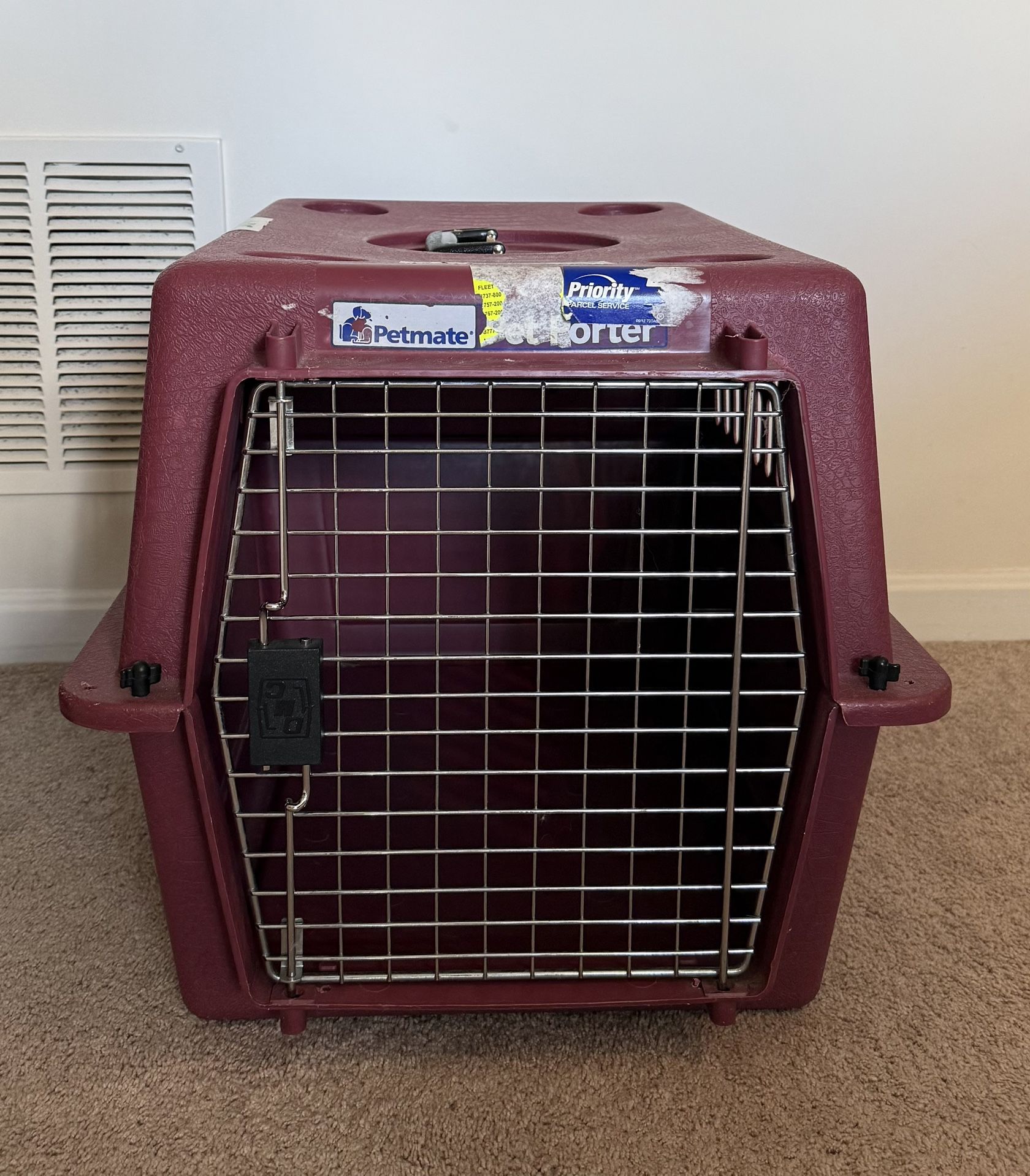 Free dog crate (small dog)