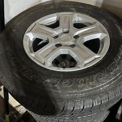 2020 Jeep Wrangler JL Sport S Rims And Tires