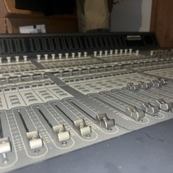 AVID C24 CONSOLE NEVER USED