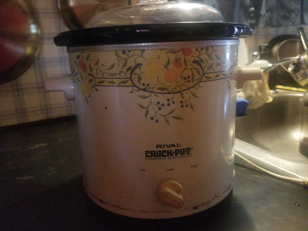 Rival 3140 Original Stoneware Slow Cooker Crockpot