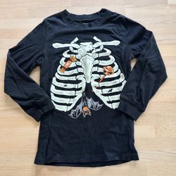 Boys Halloween Shirt Sz 8 Kids Holiday Skeleton Glow in the Dark Black