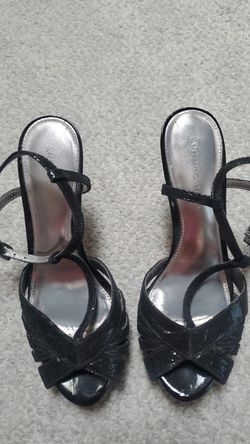 Antonio Melani size 7.5 heels