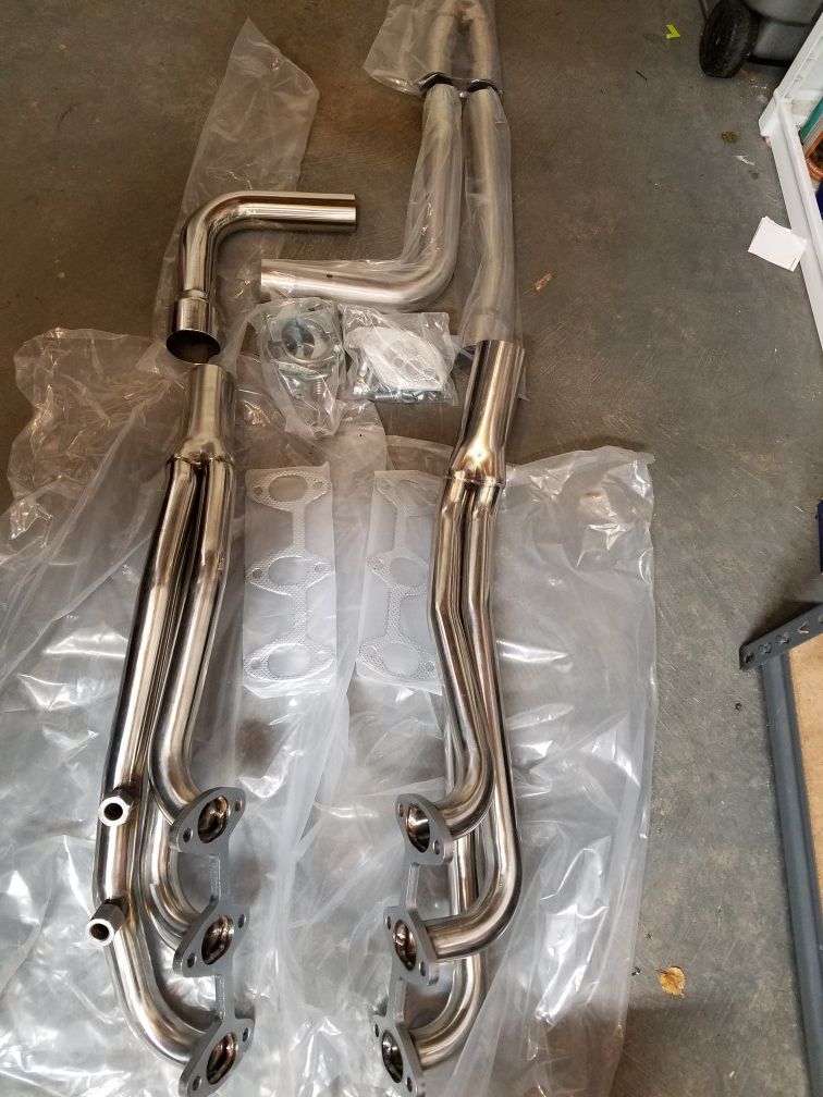 Toyota 4x4 3vze/3.0 Headers