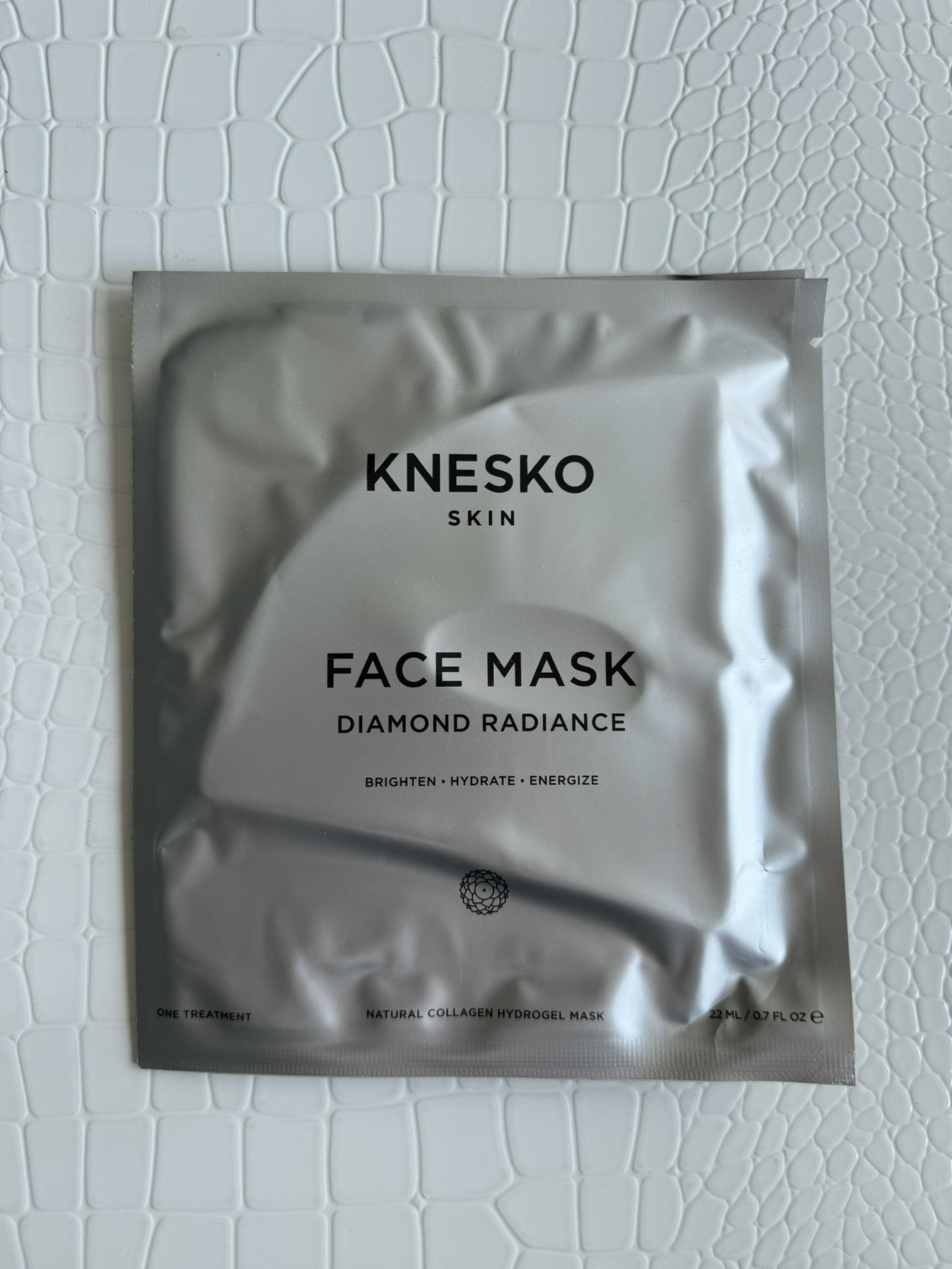 KNESKO Skin Diamond Radiance Collagen Face Mask