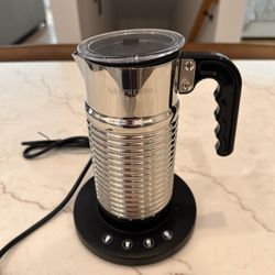 Nespresso Aeroccino 4 Milk Frother