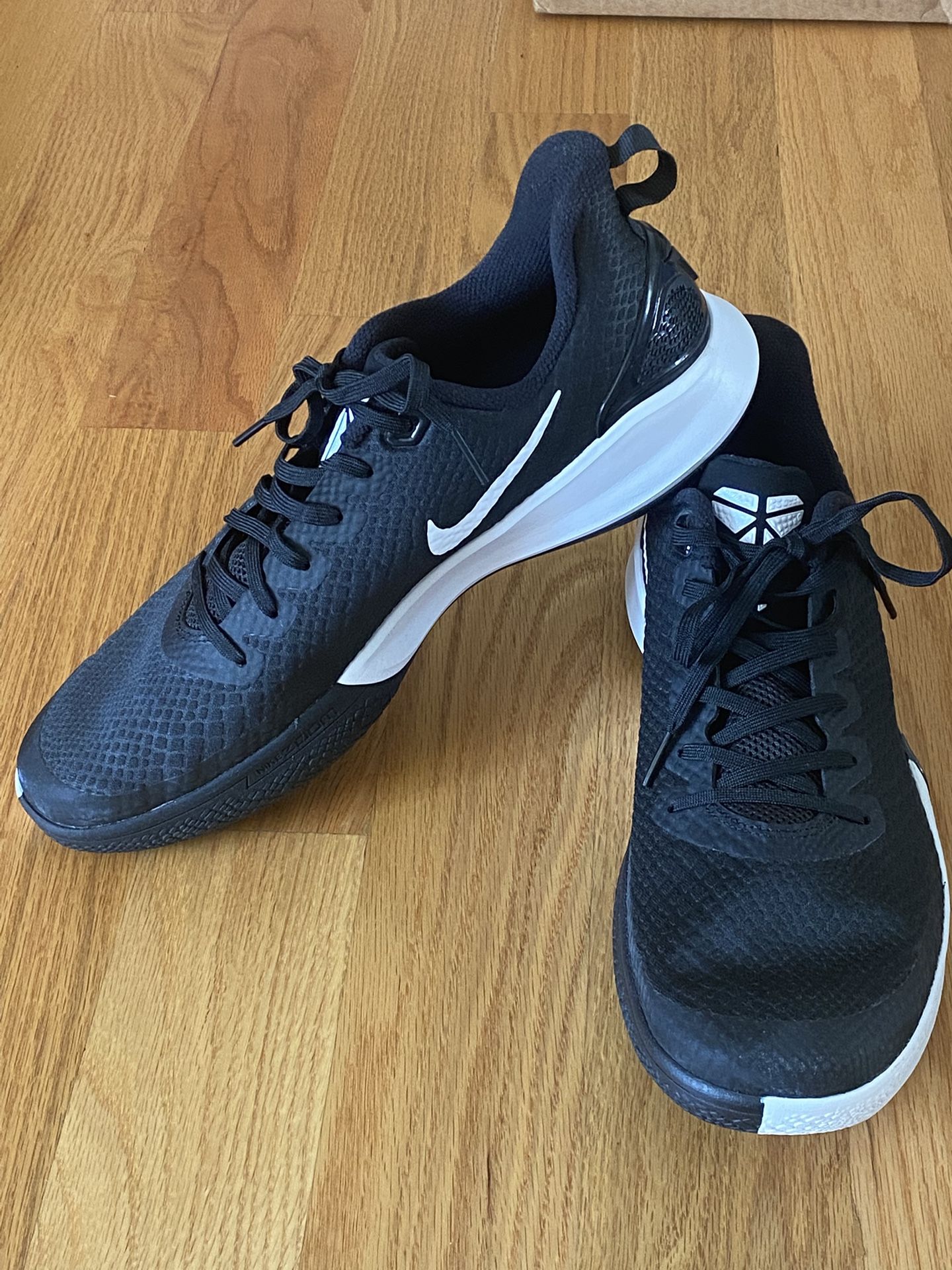 NEW Nike Men’s Mamba Focus, Size 11