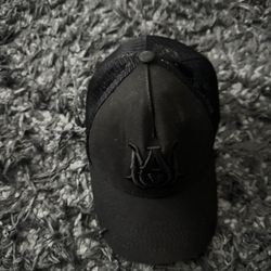 Amiri hat