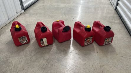 Lot of 6 Red Plastic Gas Cans