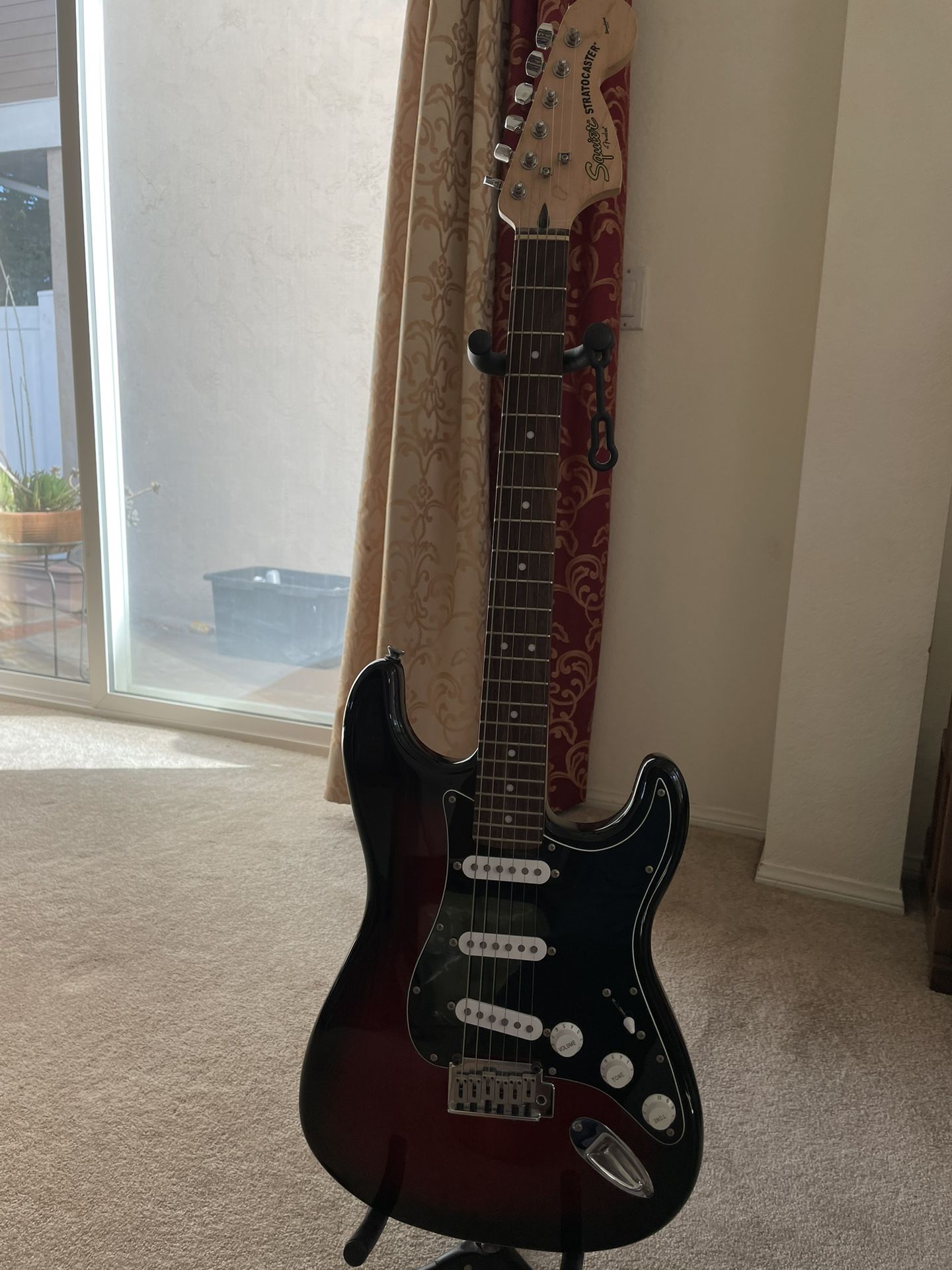 Electric Guitar Fender Squire Stratocaster Antique Burst
