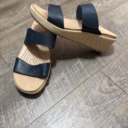 Crocs A-Leigh Wedge Leather Sandal for women 