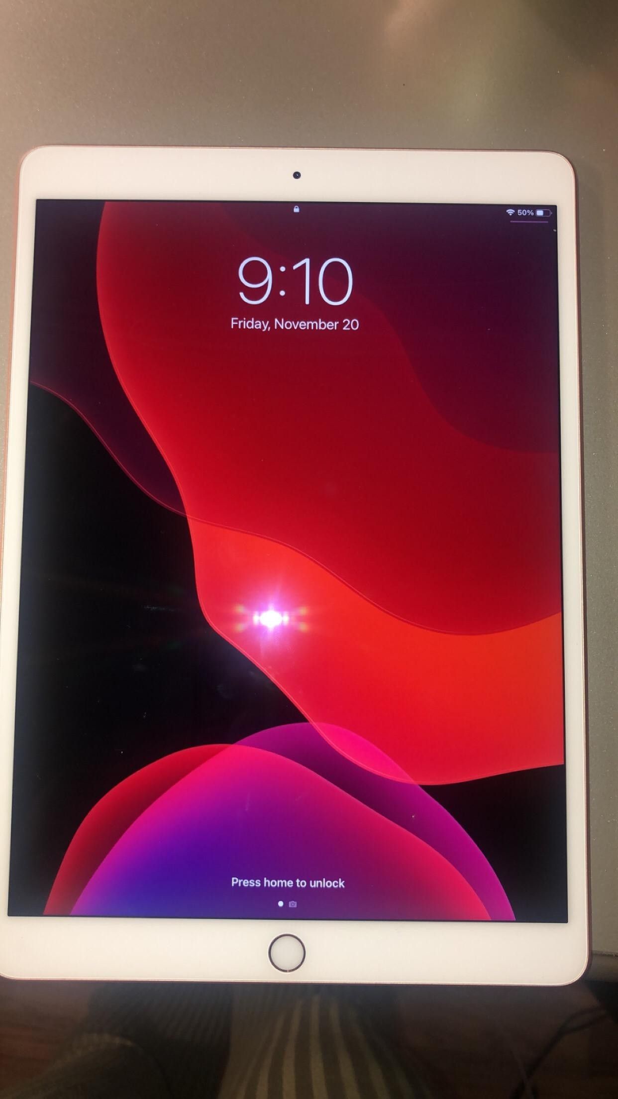 iPad 7th generation 32 GB 10.2 inch screen $320