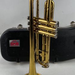 King 600 Trumpet With SKB Case 