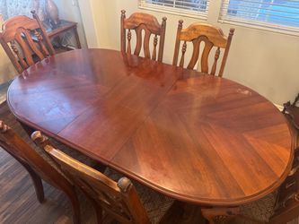 Wooden Classic Manor Dining Room Table Cherry Oval